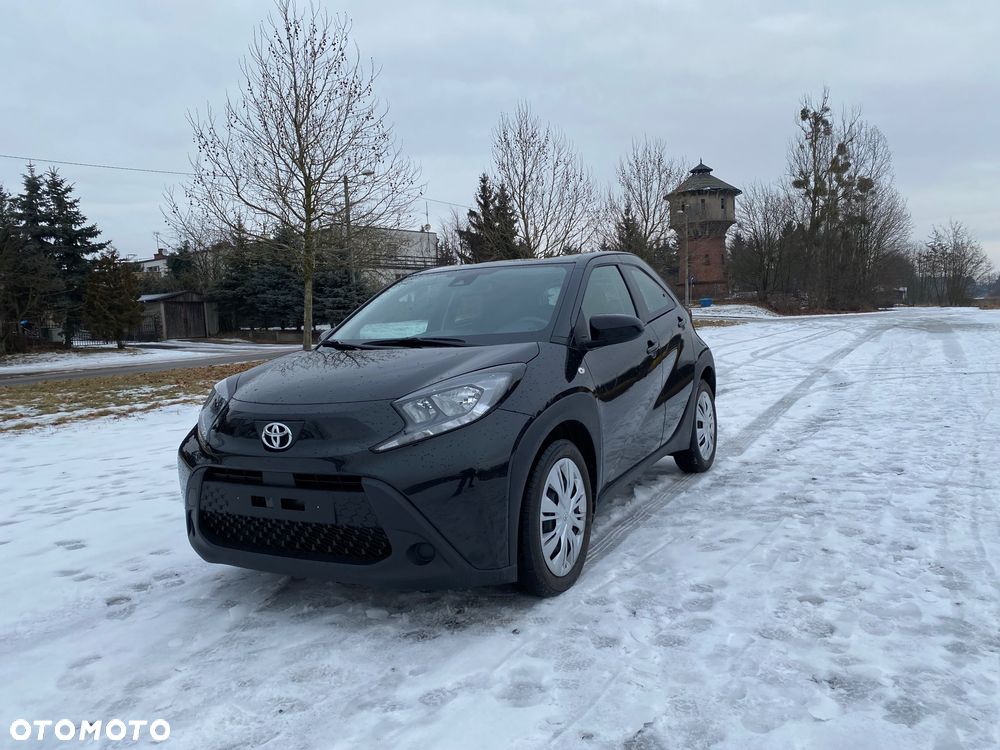 Toyota Aygo X S-CVT Limited - 3