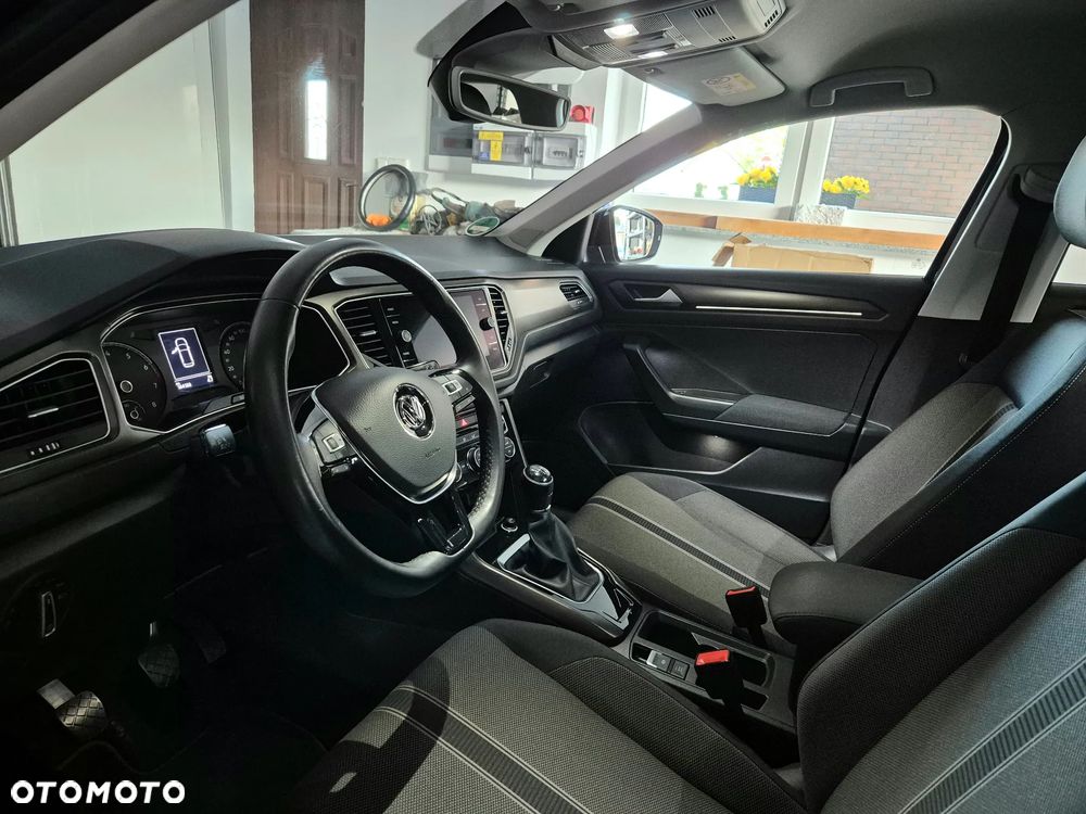 Volkswagen T-Roc 1.0 TSI Style - 39