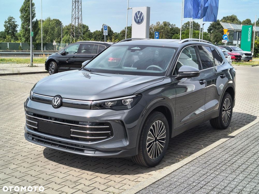 Volkswagen Tiguan - 4