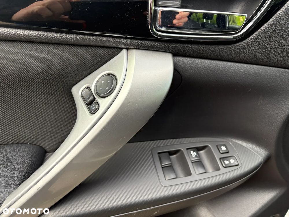 Mitsubishi Eclipse Cross 1.5 T GPF Intense - 12