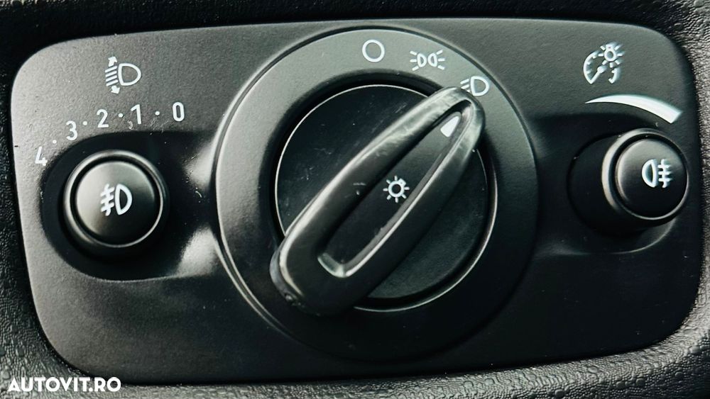 Ford Fiesta 1.0 EcoBoost SYNC Edition - 11