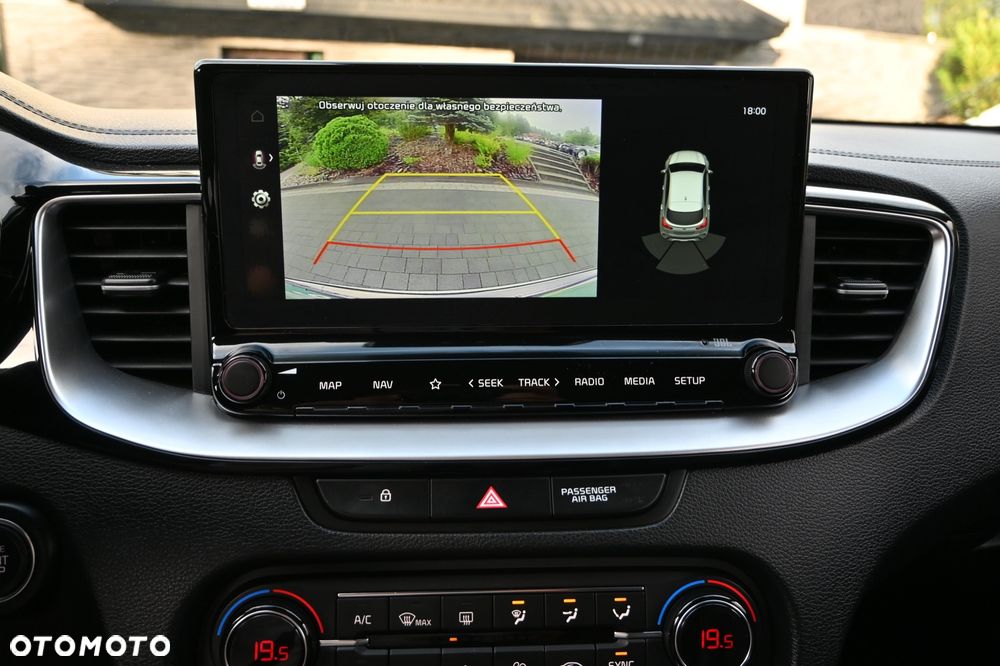 Kia XCeed 1.4 T-GDI L Business Line DCT - 17