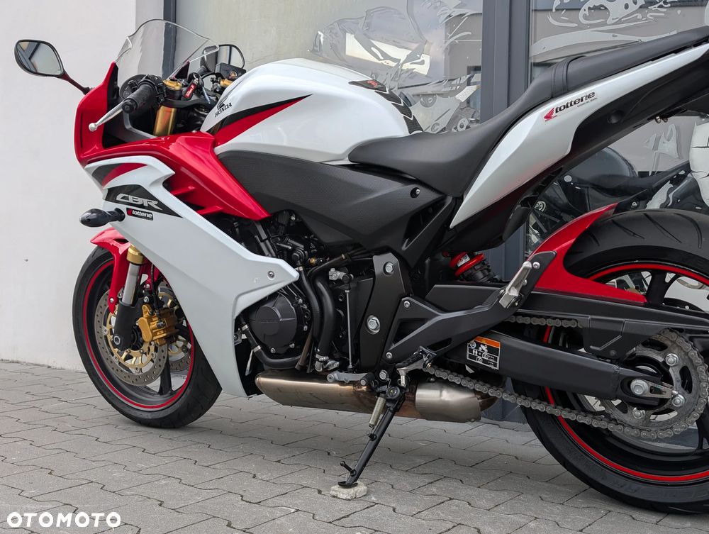 Honda CBR - 6