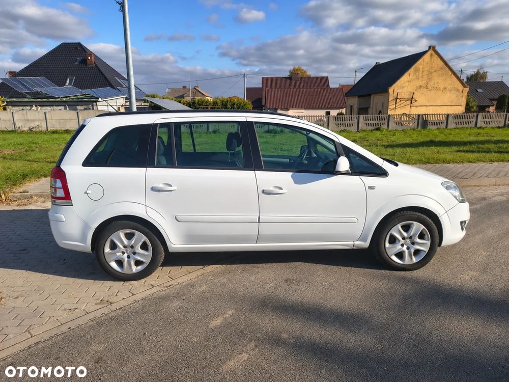 Opel Zafira - 4
