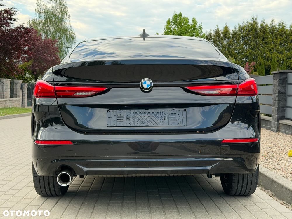 BMW Seria 2 218i Sport Line - 30