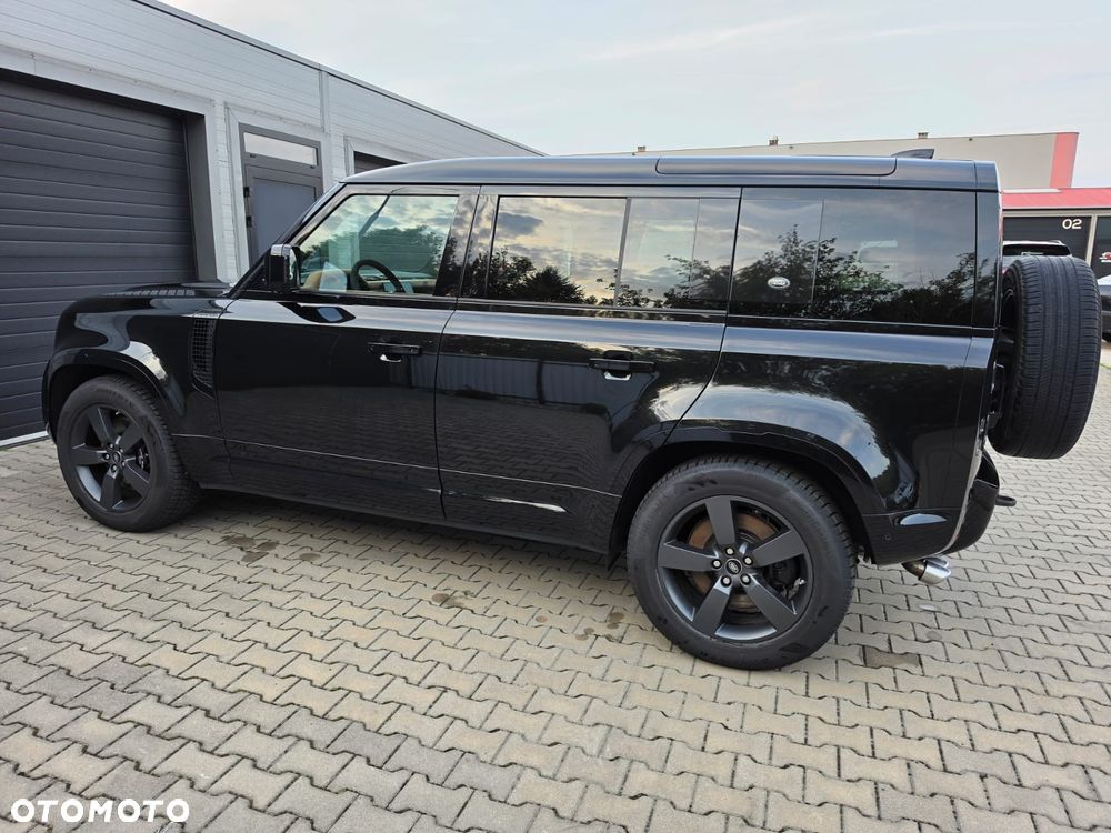Land Rover Defender - 3
