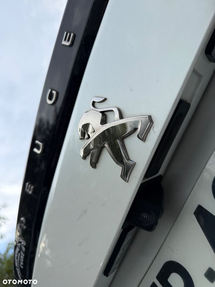 Peugeot 2008 1.2 PureTech GT Line S&S EAT8 - 21