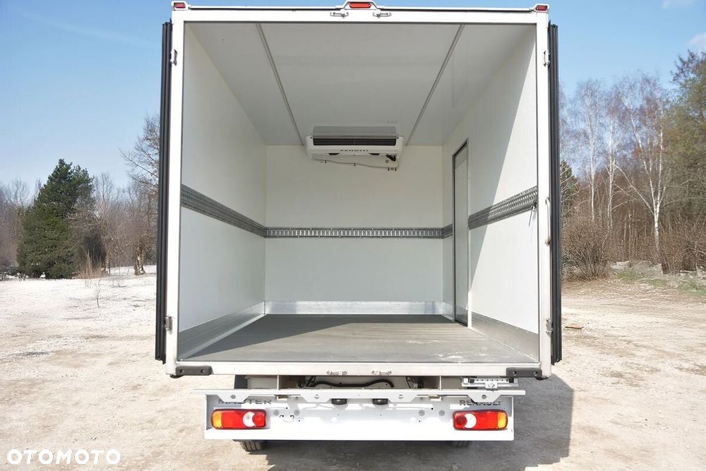 Renault Master Kontener 8EP 2.0 170KM Izoterma Chłodnia - 10