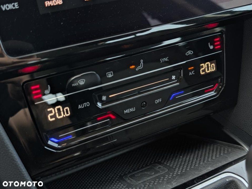 Volkswagen Passat - 17