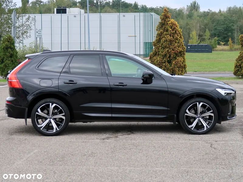 Volvo XC 60 B5 B AWD Plus Dark - 8