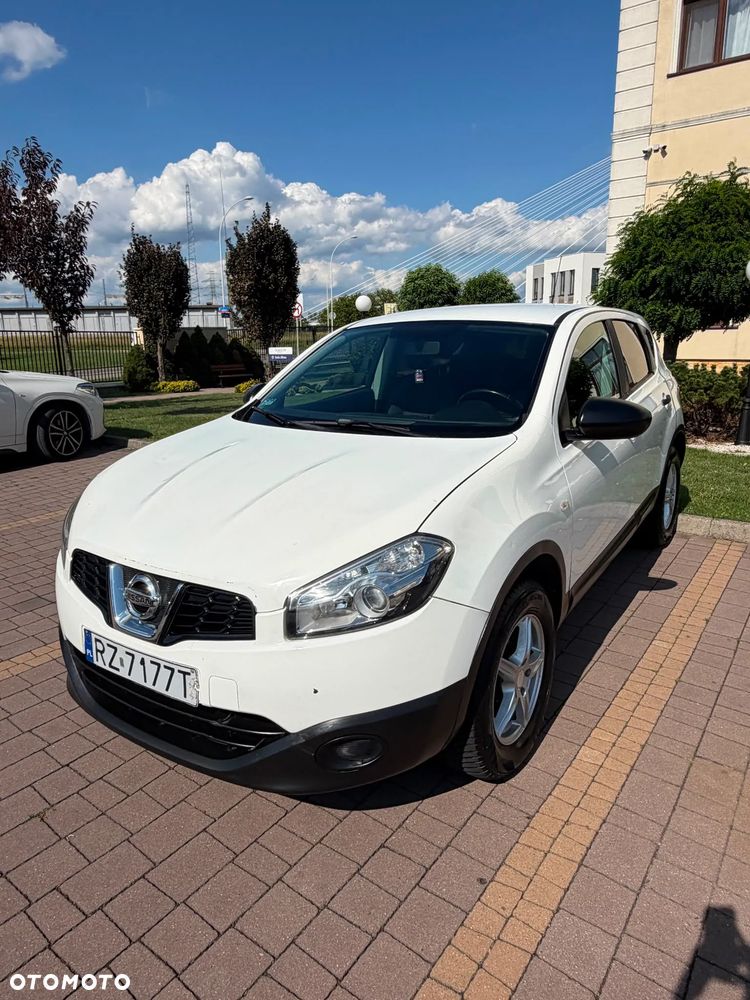 Nissan Qashqai - 1