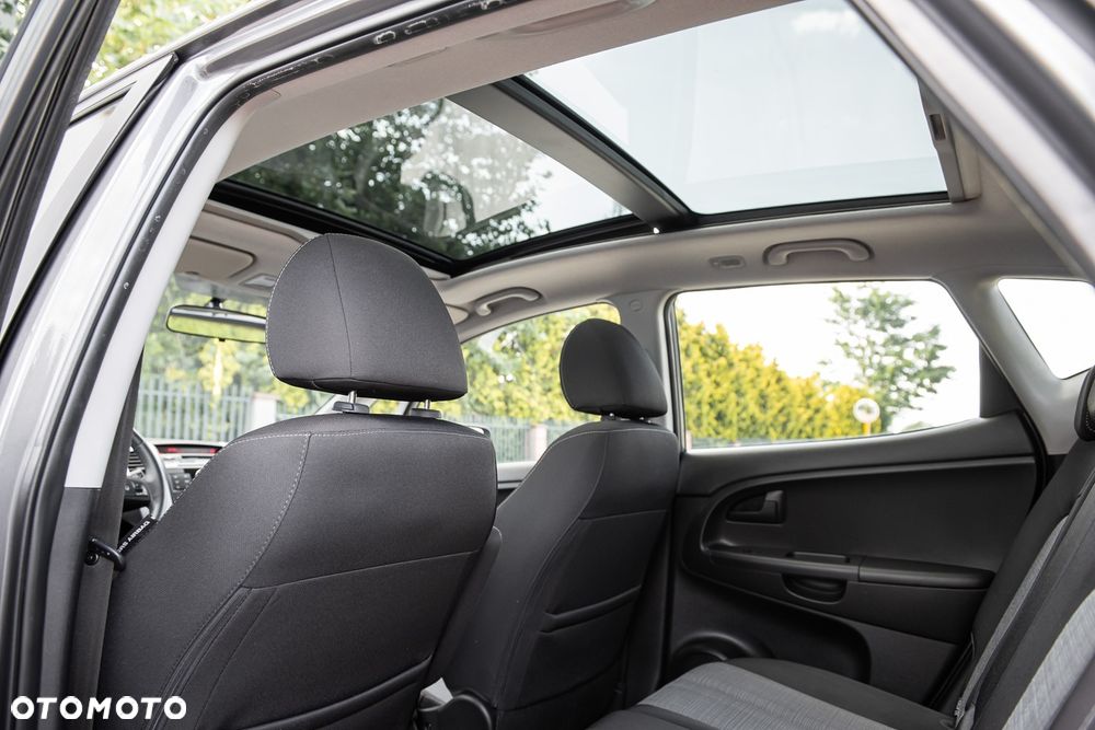 Kia Venga 1.4 CVVT Titanium Collection - 23