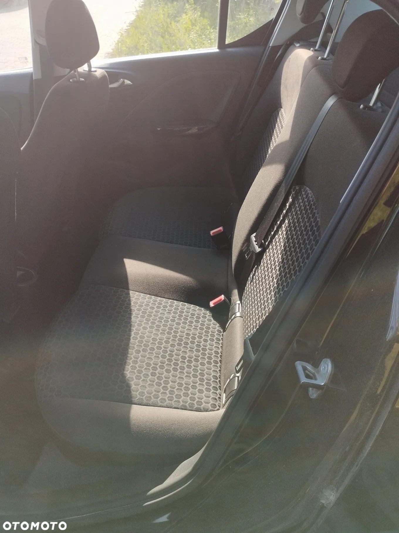 Opel Corsa 1.2 120 Jahre - 11