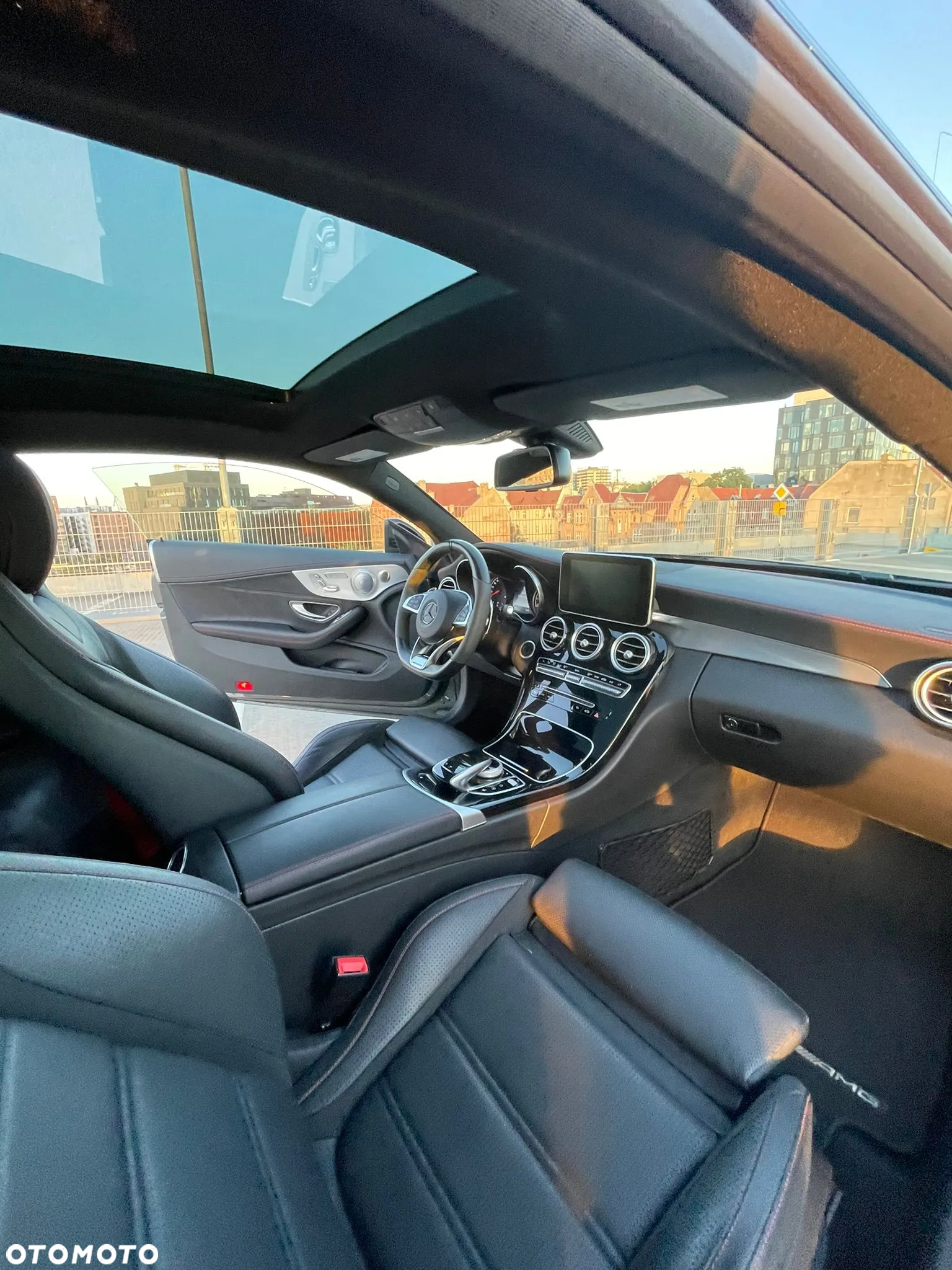 Mercedes-Benz Klasa C AMG 43 4-Matic - 18