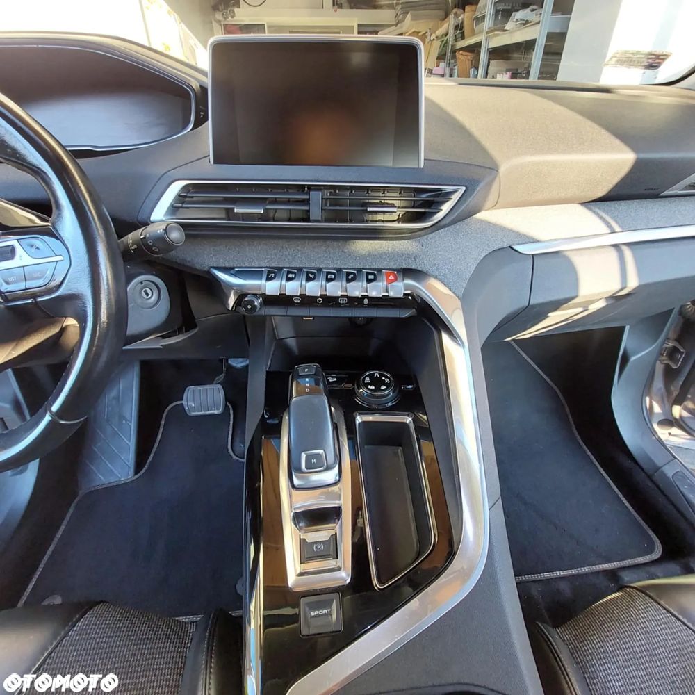 Peugeot 5008 BlueHDI 120 EAT6 Stop & Start Allure - 9