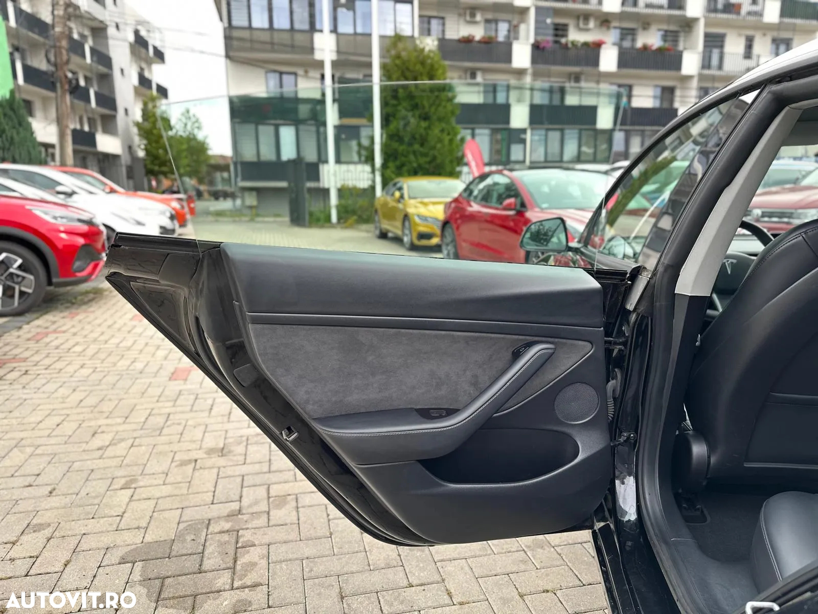 Tesla Model 3 Langstreckenbatterie Allradantrieb Dual Motor Performance - 38