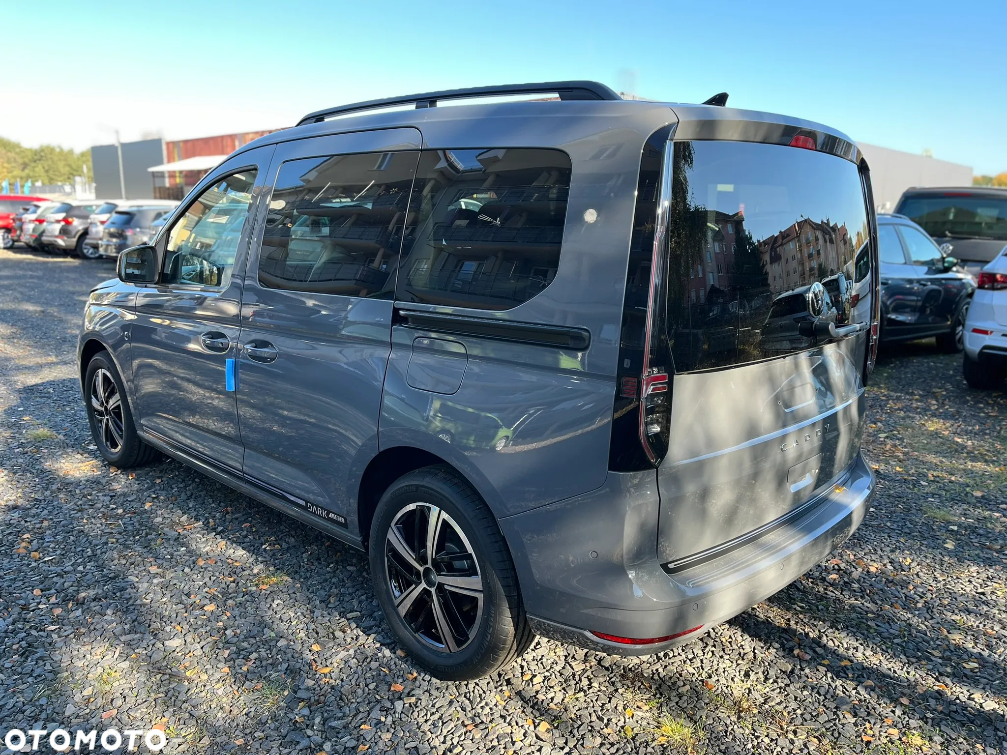 Volkswagen Caddy 2.0 TDI Dark Label DSG - 7