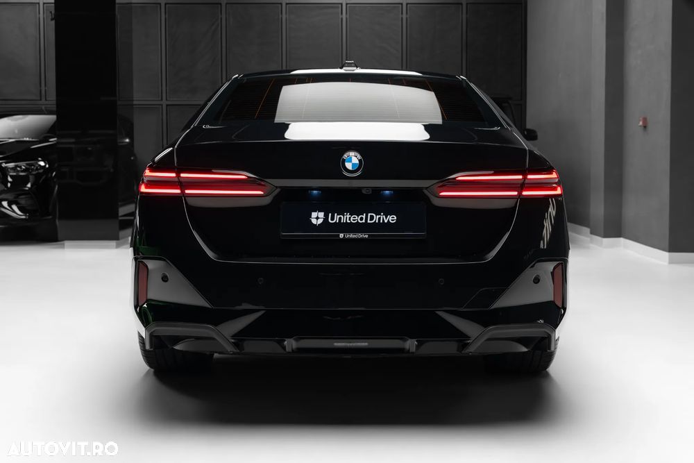 BMW Seria 5 520d xDrive Aut. - 37