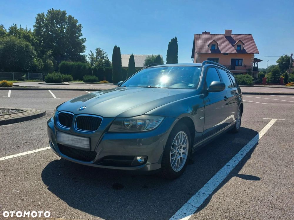 BMW Seria 3 318i - 6