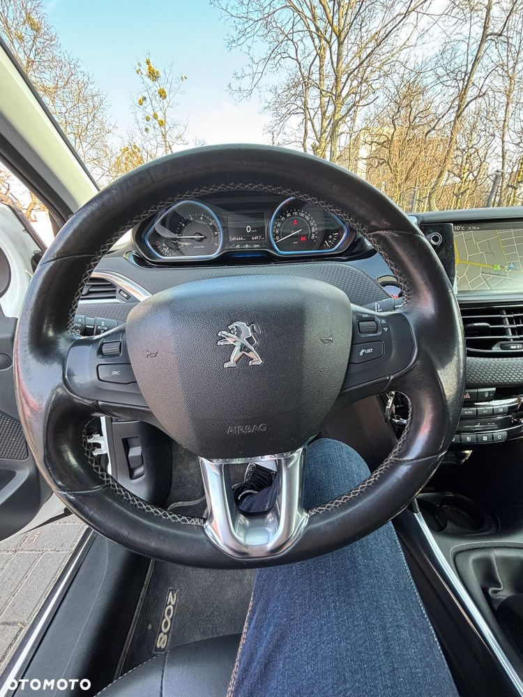 Peugeot 2008 PureTech 82 Allure - 14