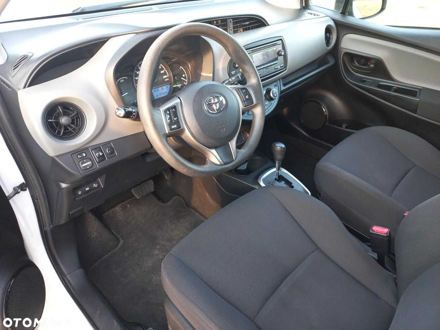 Toyota Yaris - 14