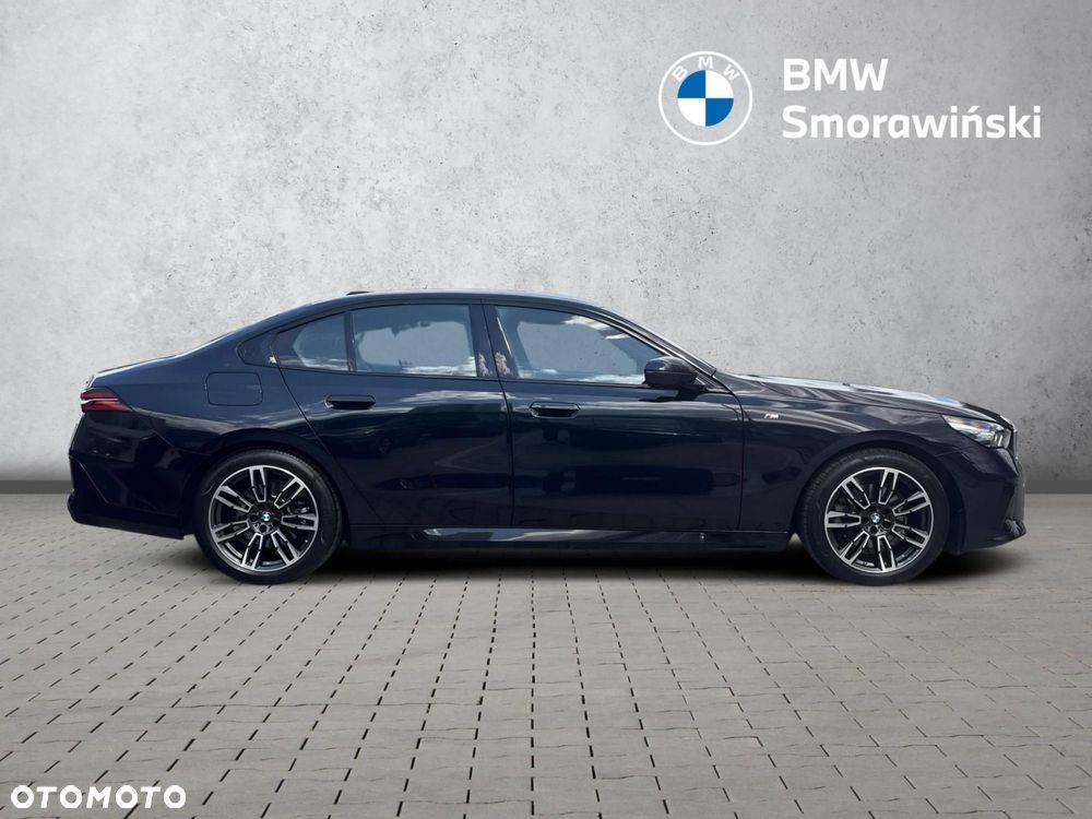 BMW Seria 5 520d mHEV M Sport - 6