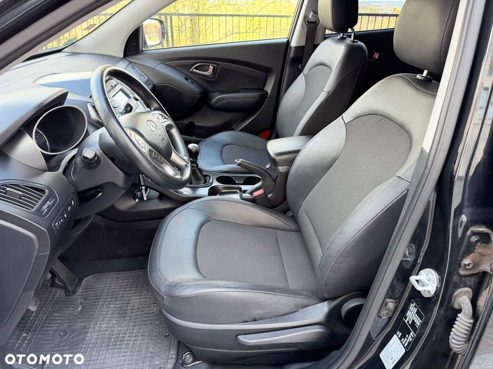 Hyundai ix35 blue 1.6 2WD Finale Silver - 7