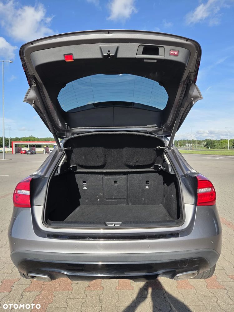 Mercedes-Benz GLA 200 7G-DCT Edition 1 - 7