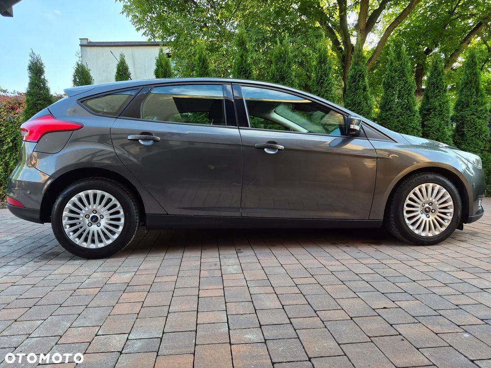 Ford Focus - 27