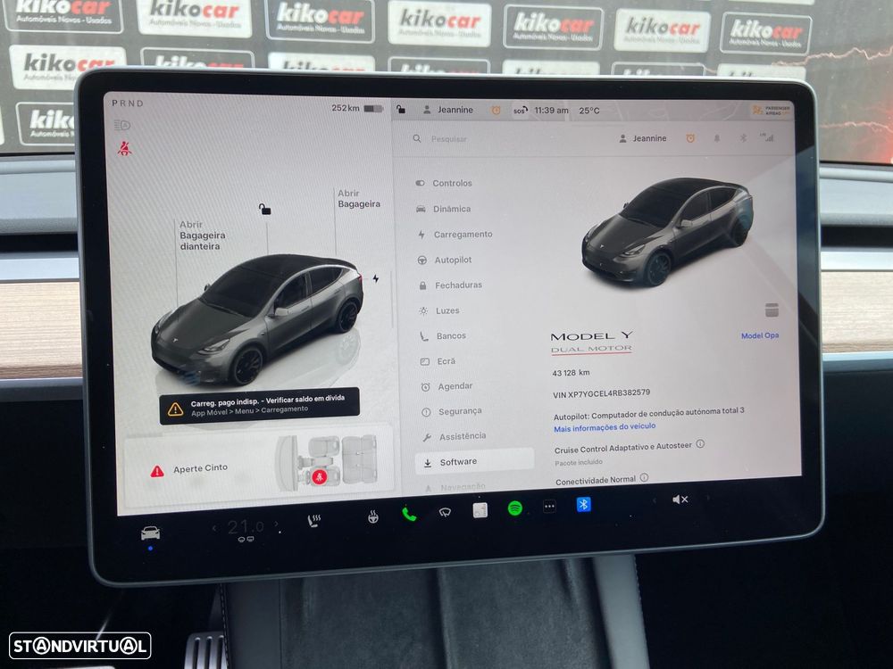 Tesla Model Y Performance Dual Motor AWD - 34