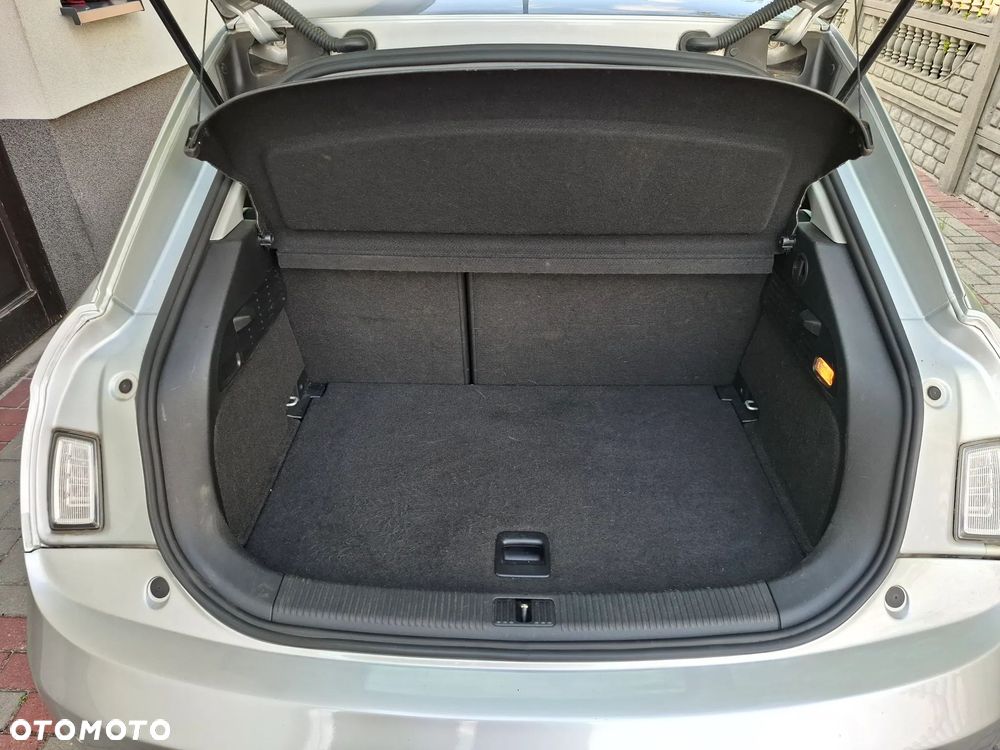 Audi A1 3-drzwiowe 1.6 TDI Ambition - 4
