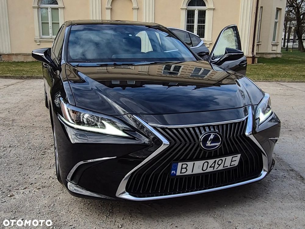 Lexus ES 300h Executive Line - 36