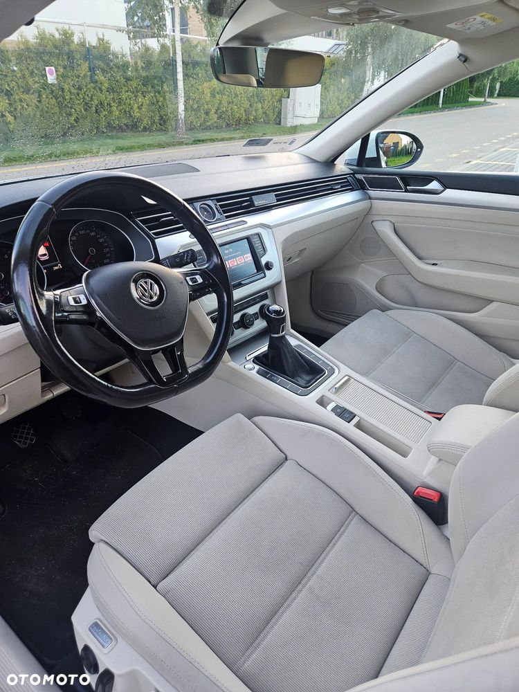 Volkswagen Passat 2.0 TDI BMT Comfortline - 5