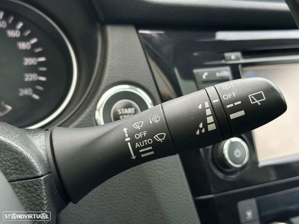 Nissan Qashqai 1.5 dCi N-Connecta 18 - 18