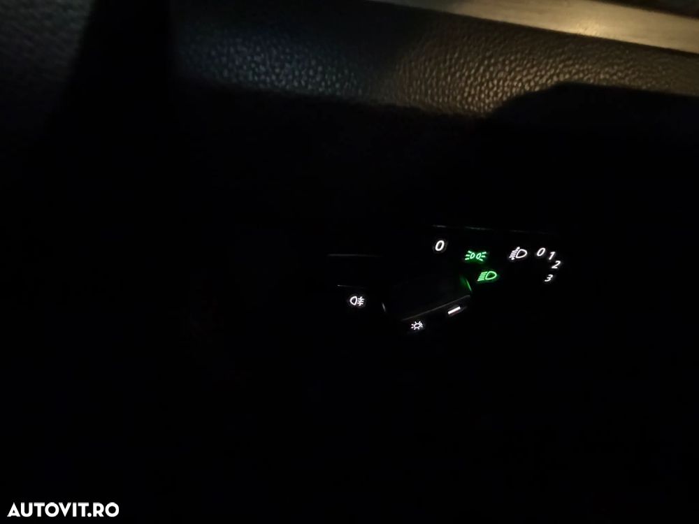 Volkswagen Passat - 17