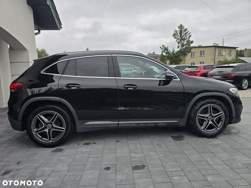 Mercedes-Benz GLA - 5