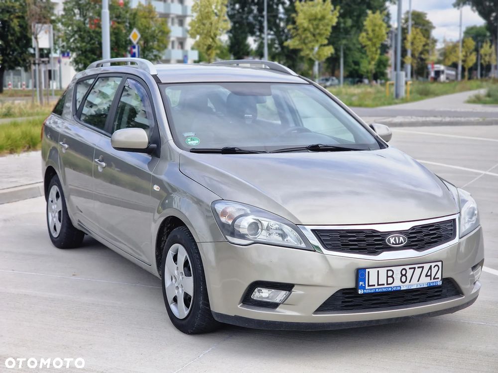 Kia Ceed 1.4 Comfort + - 1