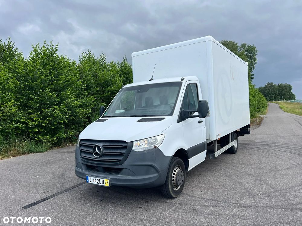 Mercedes-Benz Sprinter - 4