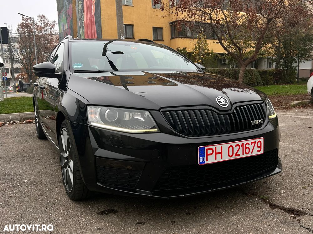 Skoda Octavia 2.0 TDI DSG RS - 2