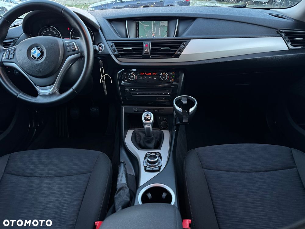 BMW X1 sDrive20d - 30