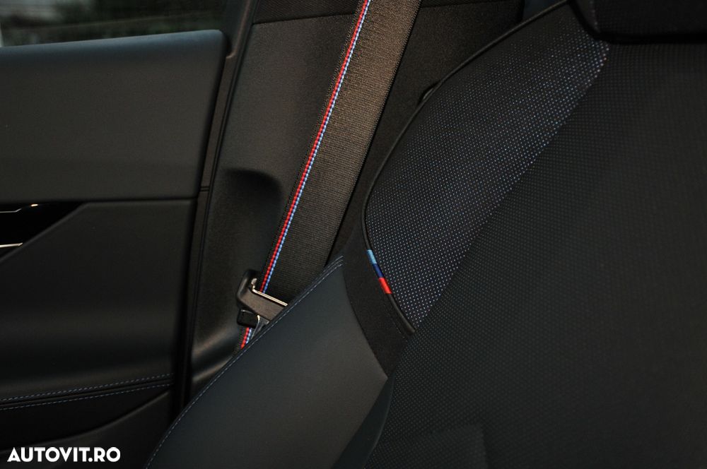 BMW Seria 5 520d Aut. - 29