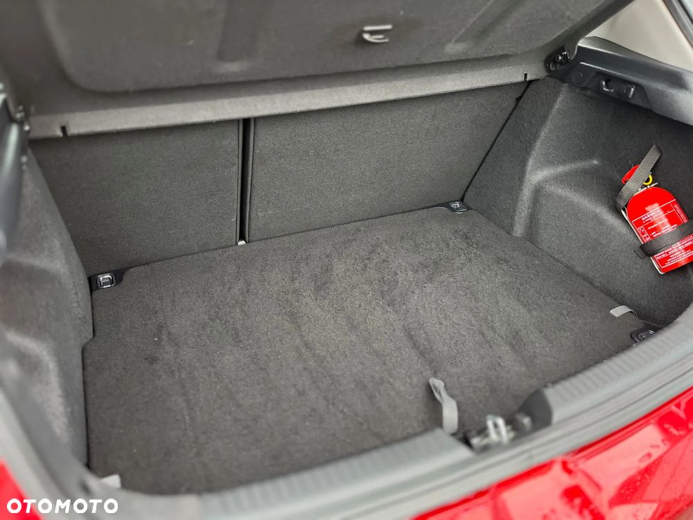 Kia Ceed Cee'd 1.6 GDI L - 25