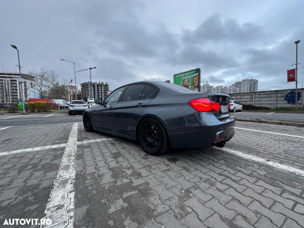 BMW Seria 3 328i xDrive Aut. - 7