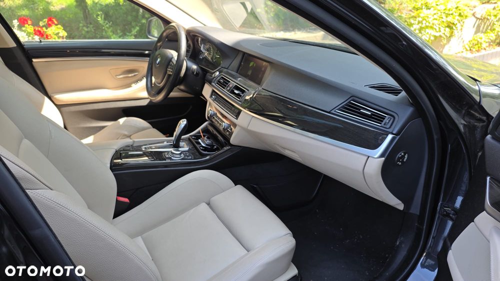 BMW Seria 5 525d - 4