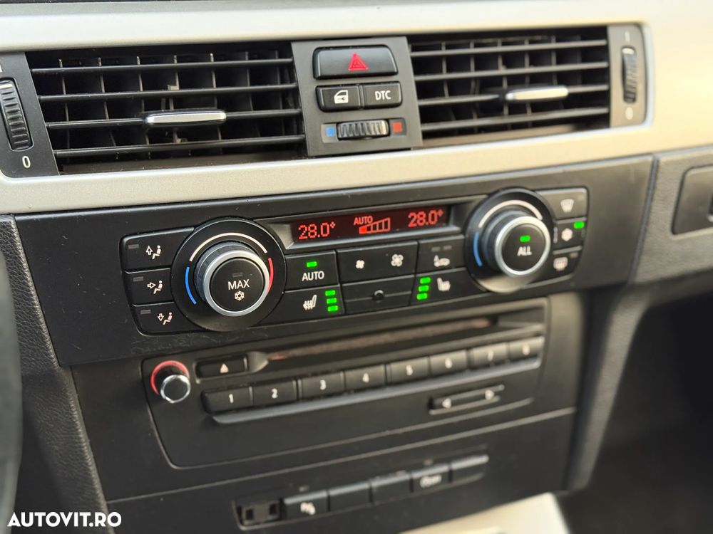 BMW Seria 3 318d DPF Touring Edition Exclusive - 15