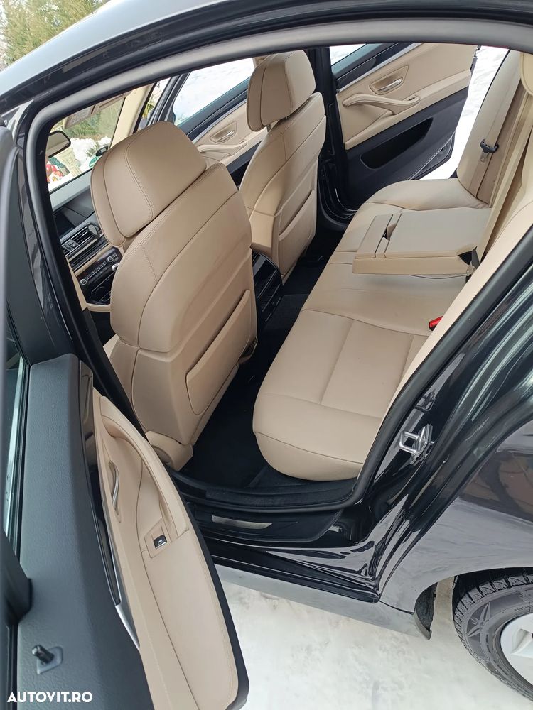 BMW Seria 5 520d Aut. Luxury Line - 23
