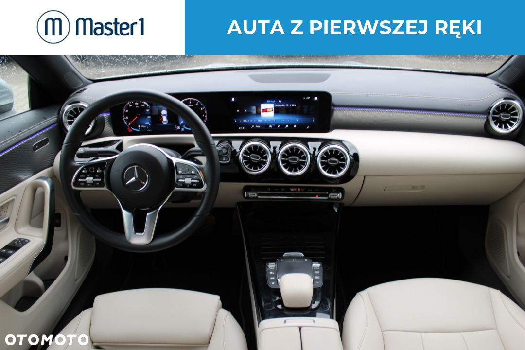 Mercedes-Benz CLA 200 Progressive 7G-DCT - 12