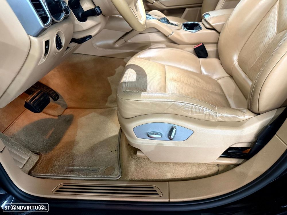 Porsche Cayenne Tiptronic - 27