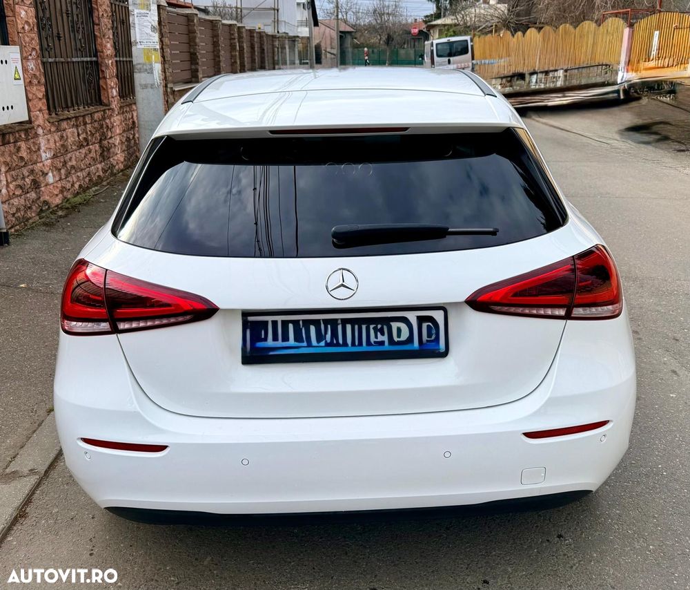 Mercedes-Benz A 180 d 7G-DCT - 10