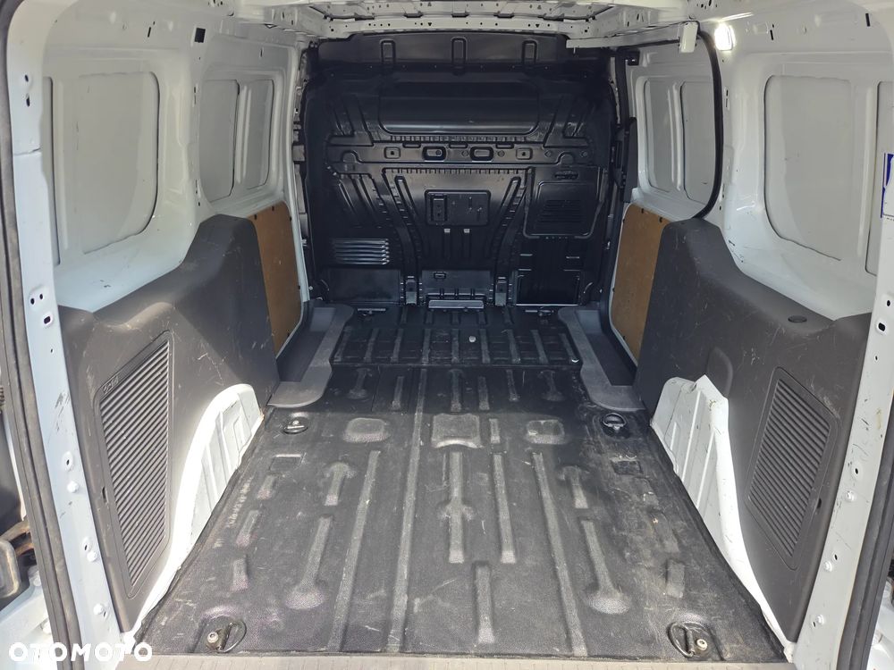 Ford Transit Connect - 8